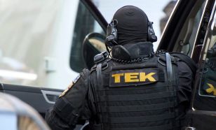 Lajosmizsén bevetésen a TEK: fegyverrel a kezében zárkózott be egy férfi
