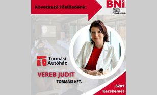 Vereb Judit, a Tormási Autóház marketingese tart előadást a BNI 6201 – Hírös Businessben