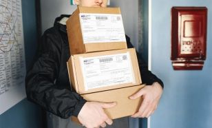 Vámot kapnak a kiscsomagok: drágulhatnak a Temu-rendelések Magyarországon