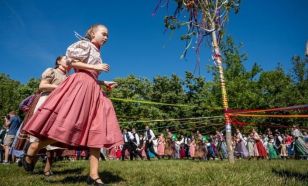 Színes majális Kecskeméten: egész napos programkavalkád a Benkó Zoltán Parkban 2026. május 1-jén