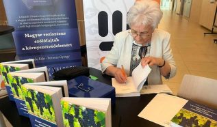 A fenntartható szőlőtermesztés és a hazai nemesítési eredmények kerültek reflektorfénybe a Neumann János Egyetemen