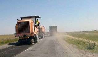 Féltucatnyi helyen számíthatunk félpályás útlezárásokra az 52-es főúton – A munka több hónapig tart