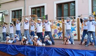 Kerti parti a Béke Általános Iskolában