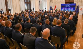 Bács-Kiskun vármegyei rendőrök is elismerést kaptak augusztus 20. alkalmából