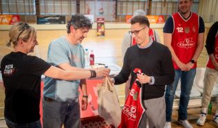 Megtelt a lelátó az Univer Kupa 20 közönségtalálkozón