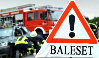 Súlyos baleset és tűz Kecskeméten