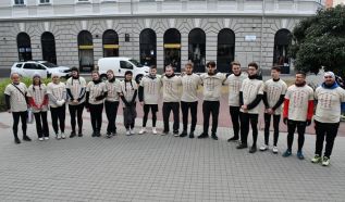 Idén is kerékpárral indulnak Aradra a kecskeméti refisek