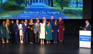 Entente Florale Europe 2026: Nem maradt díj nélkül Kecskemét - Rangos európai különdíjat kaptunk Írországban