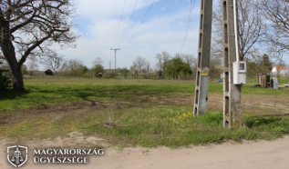 Símaszkos, fegyveres rablótámadással szereztek e-cigarettát