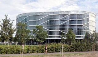 Robotok és kultúra találkozása Kecskeméten: a Neumann János Egyetem adott otthont a WRO regionális fordulójának