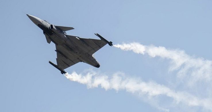 Kínai utasszállító gép miatt riasztották a NATO készenléti géppárját Kecskeméten