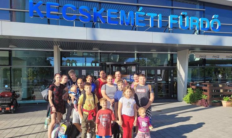 A Kecskemét Fürdőbe szervezett programot roma fiataloknak a Mezei utcai Közösségi Ház