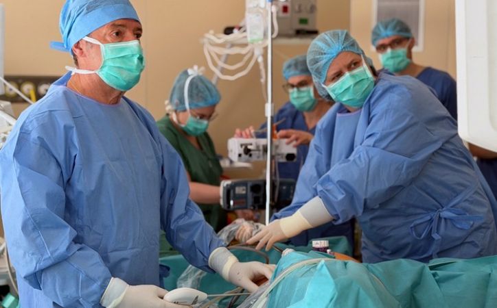 Laparoszkópos nőgyógyászati bemutató műtéteket tartottak Kecskeméten