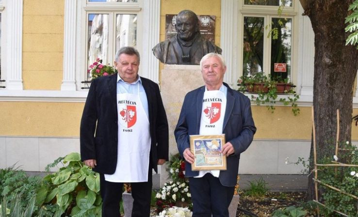 Kijevi csirkemellel vendégelte meg a Wojtyla Ház közösségét Balogh Károly