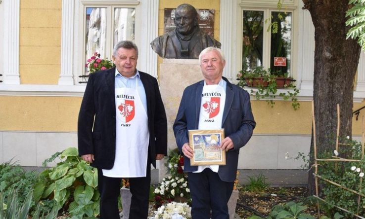 Helvéciai elöljárók adományából ebédeltek a Wojtyla Központ gondozottjai