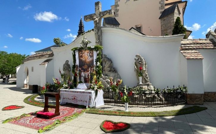 Lelkigyakorlatot szerveznek Kecskeméten Jézus és Szűz Mária Szent Szívének engesztelésére