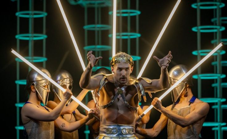 A Bajazzók különös világa és Spartacus megrendítő története a kecskeméti teátrum színpadán