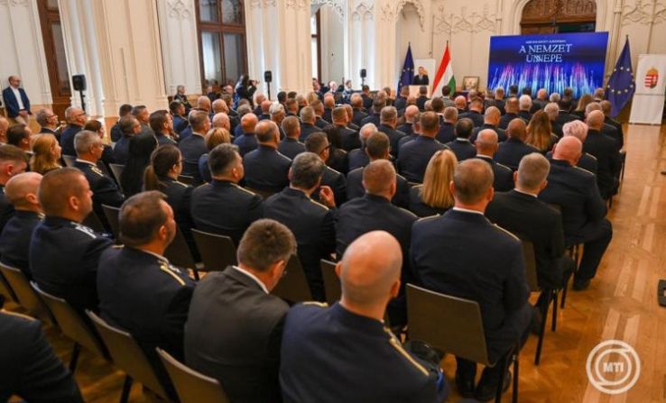 Bács-Kiskun vármegyei rendőrök is elismerést kaptak augusztus 20. alkalmából