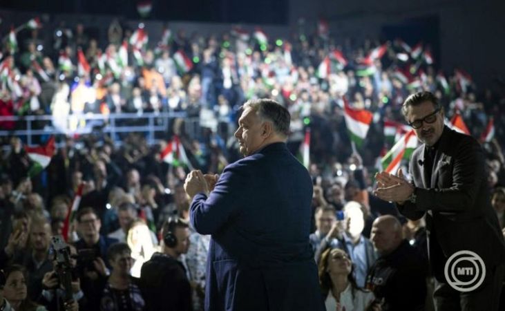 Orbán Viktor: csak magunkra számíthatunk, szuverénnek kell maradunk
