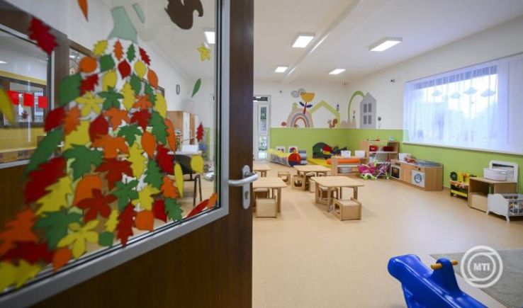 Koncz Zsófia: minden harmadik településen biztosított a bölcsődei ellátás