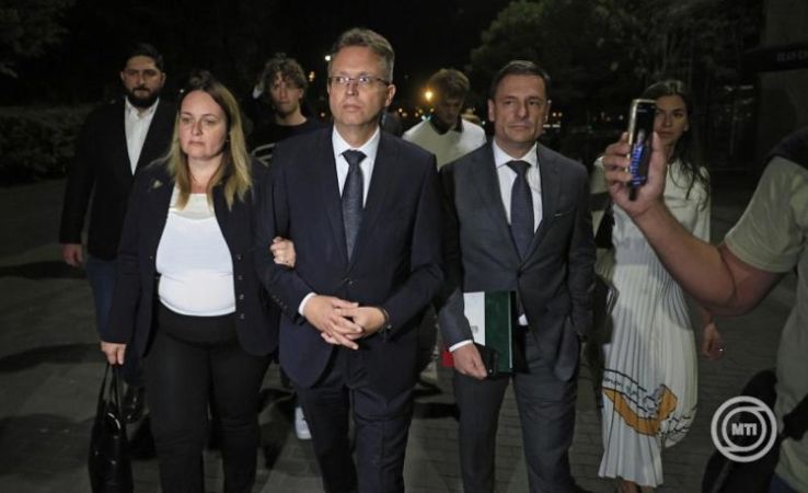 Őrizetbe vették Hankó Balázst, majd Kecskemétre szállították a politikust