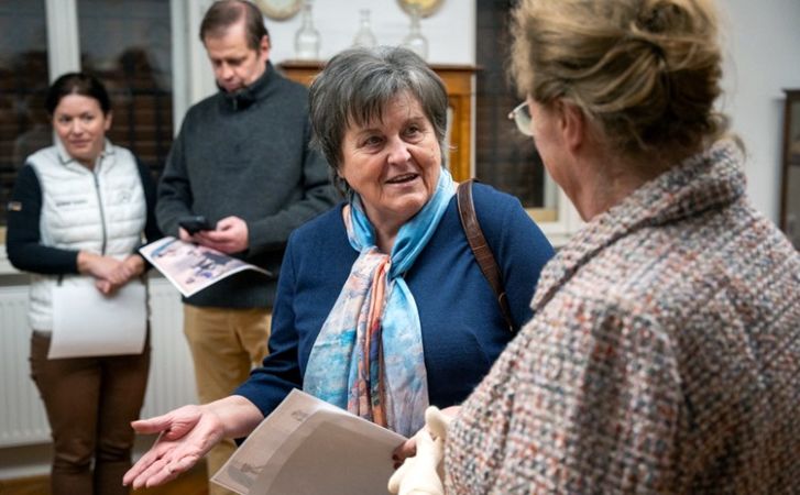 Nosztalgikus tárlatvezetést rendeztek a Bozsó Gyűjteményben