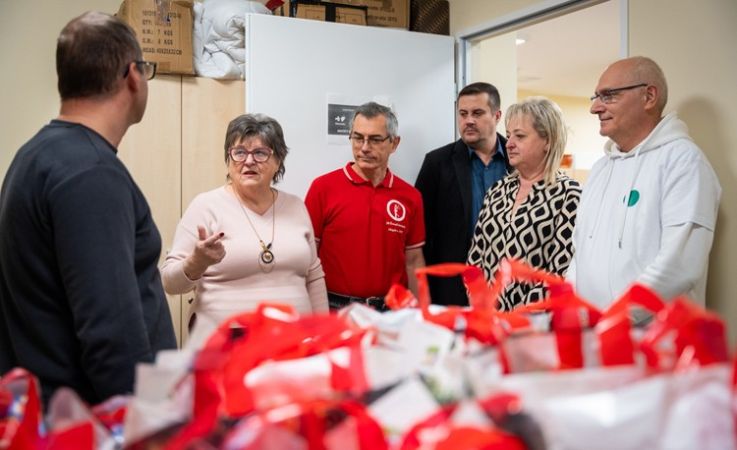 Adományozással teszik szebbé a karácsonyt a családon belüli erőszak áldozatainak