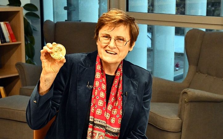 Karikó Katalin a kecskeméti egyetemen: „Csak még valamit szeretnék kérdezni!”