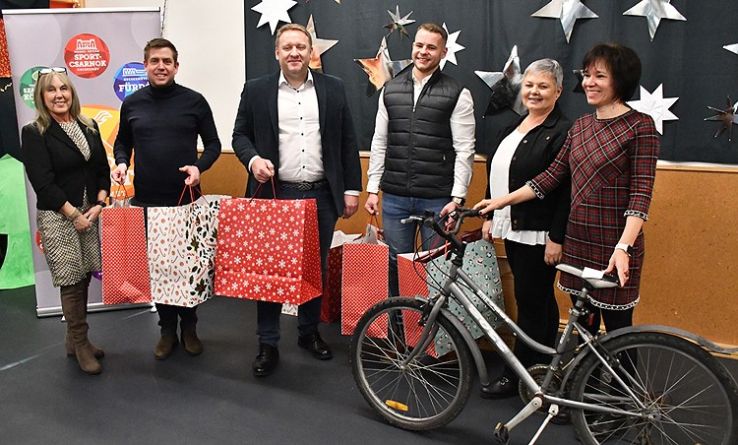 Ötven kisgyermek karácsonyát szépíti meg idén a Hírös Sport Nonprofit Kft.