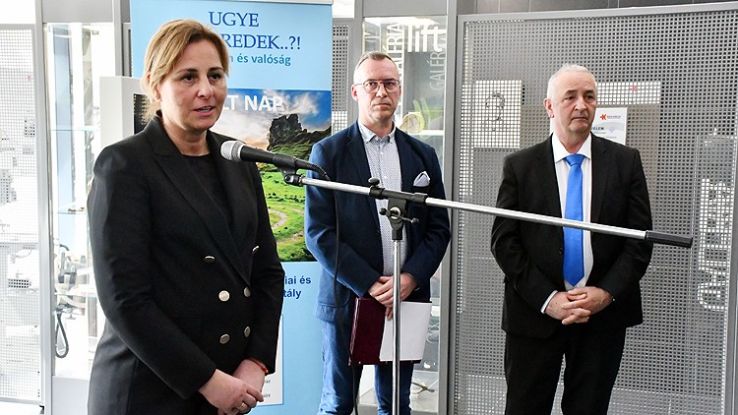 Az anesztézia 60 éve Kecskeméten - Orvostörténeti kiállítás nyílt a kórház Lift Galériájában