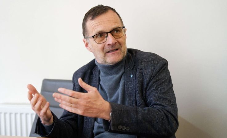 „A rendszer elfáradt” – figyelemre méltó interjú jelent meg Szeberényi Gyula Tamással