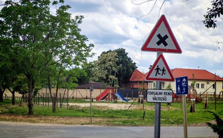 Változik a forgalmi rend a helvéciai Szabó Sándor telepen