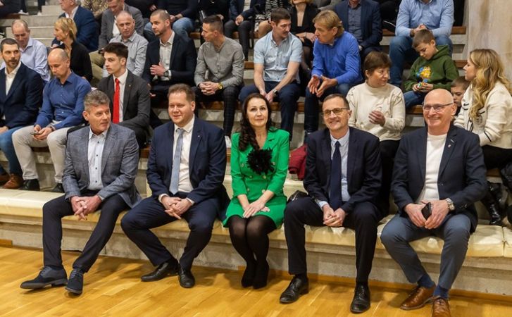 A 2024-ben Kecskemét színeiben kiemelkedő eredményeket elért sportolókat és felkészítőiket köszöntötték