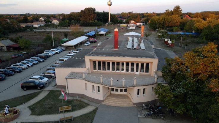 Átadták Csengőd felújított közintézményeit