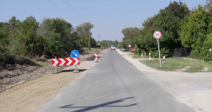 Kecskeméten a Nyíri út folytatásának a Széles köz és a 445. számú főút közötti szakaszának felújítása és szélesítése