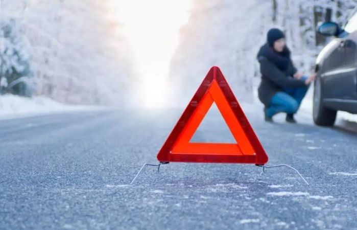 Hogyan lehet hatékonyan kicserélni a kereket, ha defektet kaptunk?