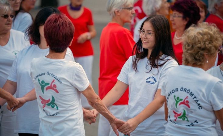 Két generáció lejti majd az „Örömtáncot” a Törös Olga Sportcsarnokban