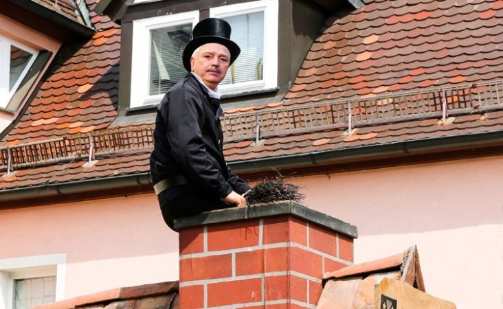 Ne várjunk őszig: nyáron is érdemes időpontot foglalni kéményellenőrzésre