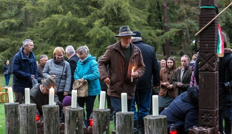 Az aradi vértanúkra emlékeznek a Nyíri-erdőben
