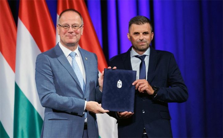 Miniszteri Elismerő Oklevelet kapott Cseh Tamás, a Kecskeméti Járási Hivatal vezetője
