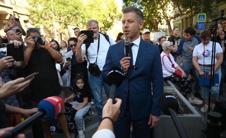 Szociális érdekképviseletek: nem történt előrelépés a béremelés ütemezése ügyében