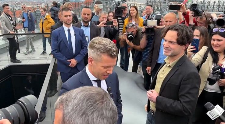Munkaügyi pert indít a Magyar Állam ellen Orbán Viktor korábbi sajtófőnöke?