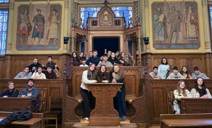 Digitális iránytű és spanyol barátságok: Vendégek az Erasmus+ pályázat keretében a Piarista Gimnáziumban