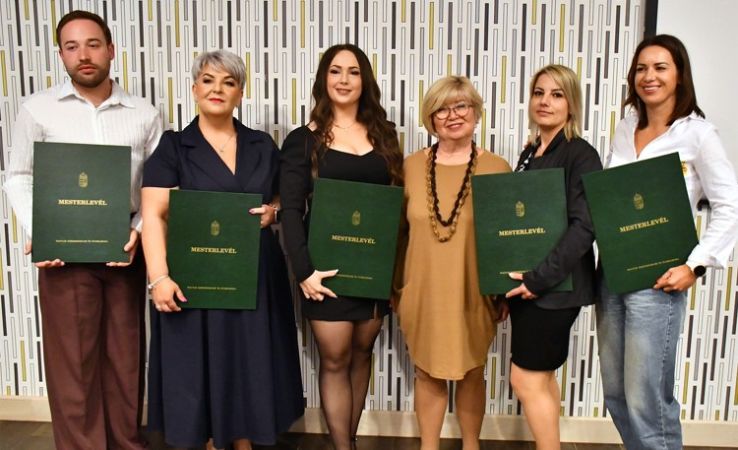 Mestereket avattak és tehetséges diákokat köszöntöttek a vármegyei iparkamara küldöttgyűlésén