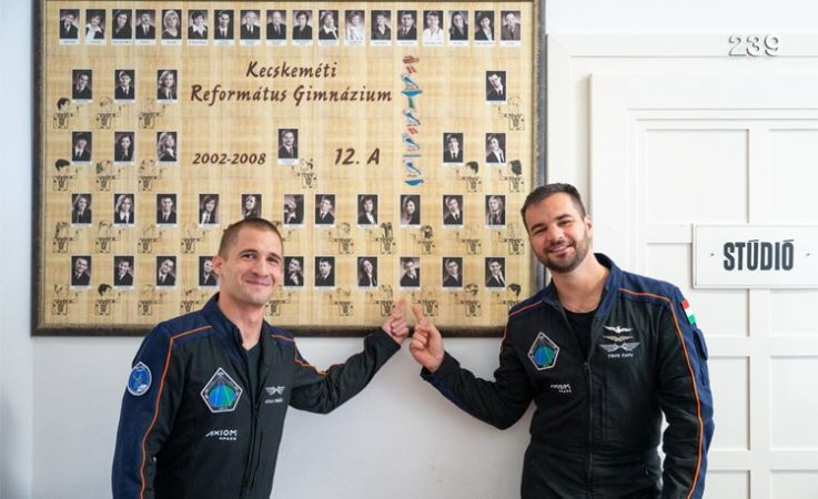 Kapu Tibor és Cserényi Gyula a Kecskeméti Református Gimnáziumban