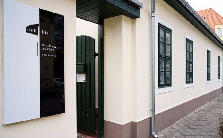 Előadás Katona Józsefről