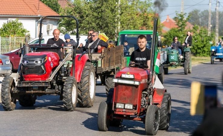 Ez lesz a gigantikus Helvéciai traktoros felvonulás útvonala szombaton