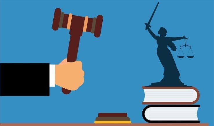 Letartóztatták az internetes csalással gyanúsított szlovák férfit