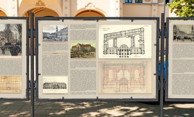 A főtéri tablókiállítás meghosszabbítva: november 23-ig látható a tárlat