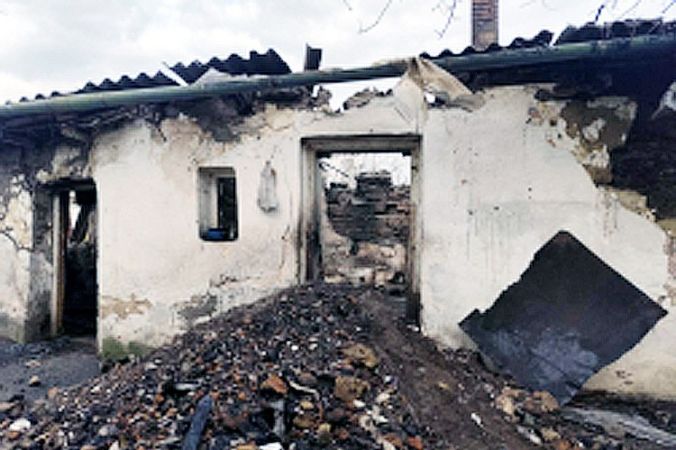 Összeomlott egy égő kecskeméti tanya, ketten meghaltak